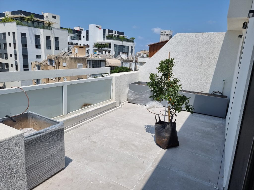 מרפסת גג 40 מטר בתל אביב - גן בגג