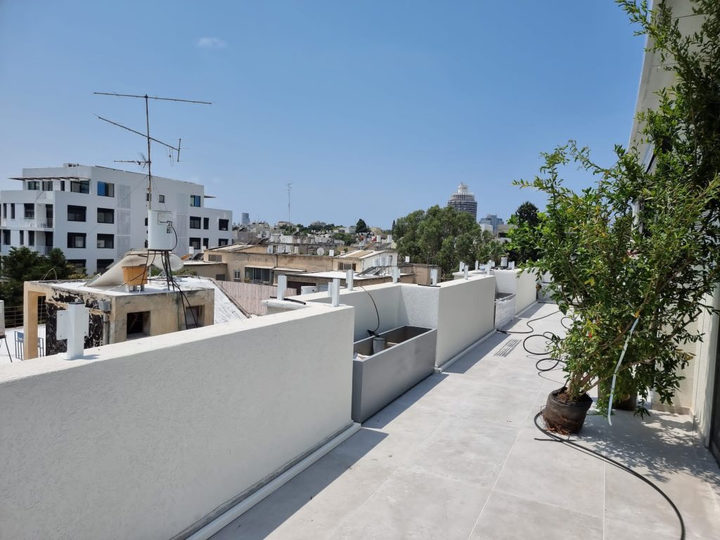 תכנון גג במרפסת בתל אביב - גן בגג